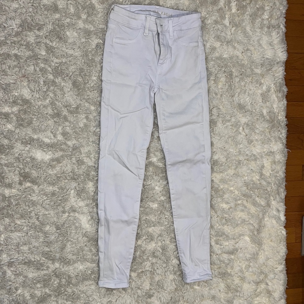 White skinny jeans from American eagle